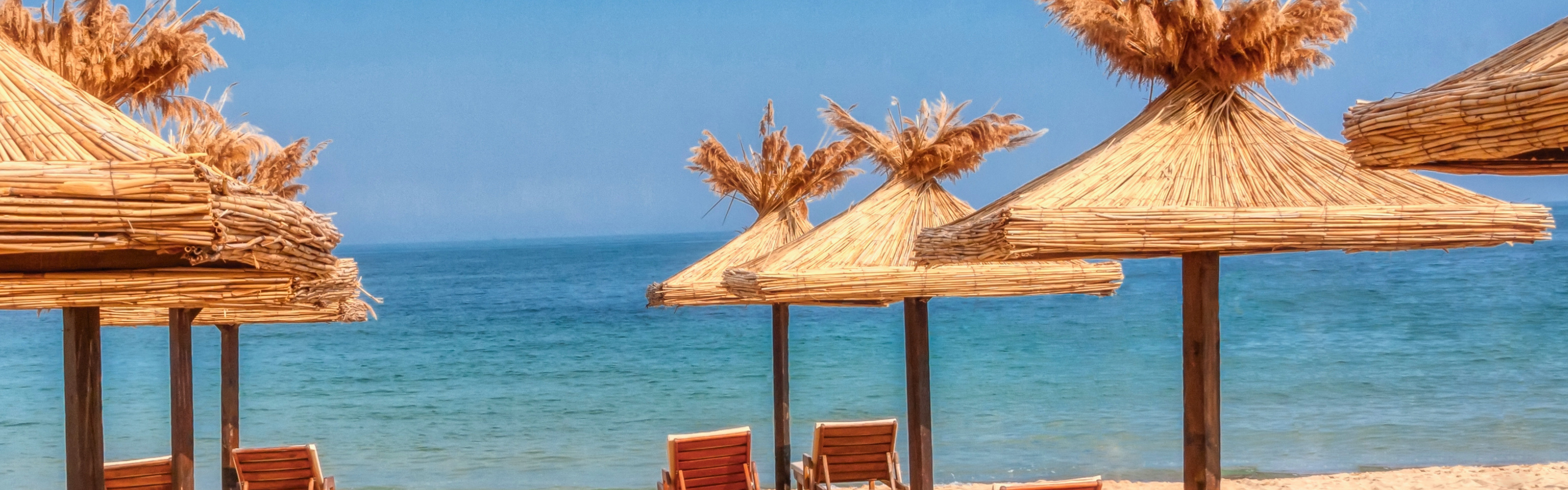 How to Travel with Less Plastic: 7 Simple Sustainable Travel Tips